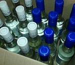 В Астраханской области обнаружили подпольный цех по изготовлению алкоголя. Видео