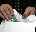 В Астрахани бывший глава района и его подельник пошли под суд за вымогательство отката