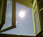 В Астрахани 4-летний мальчик упал из окна 4 этажа (ОБНОВЛЕНО)