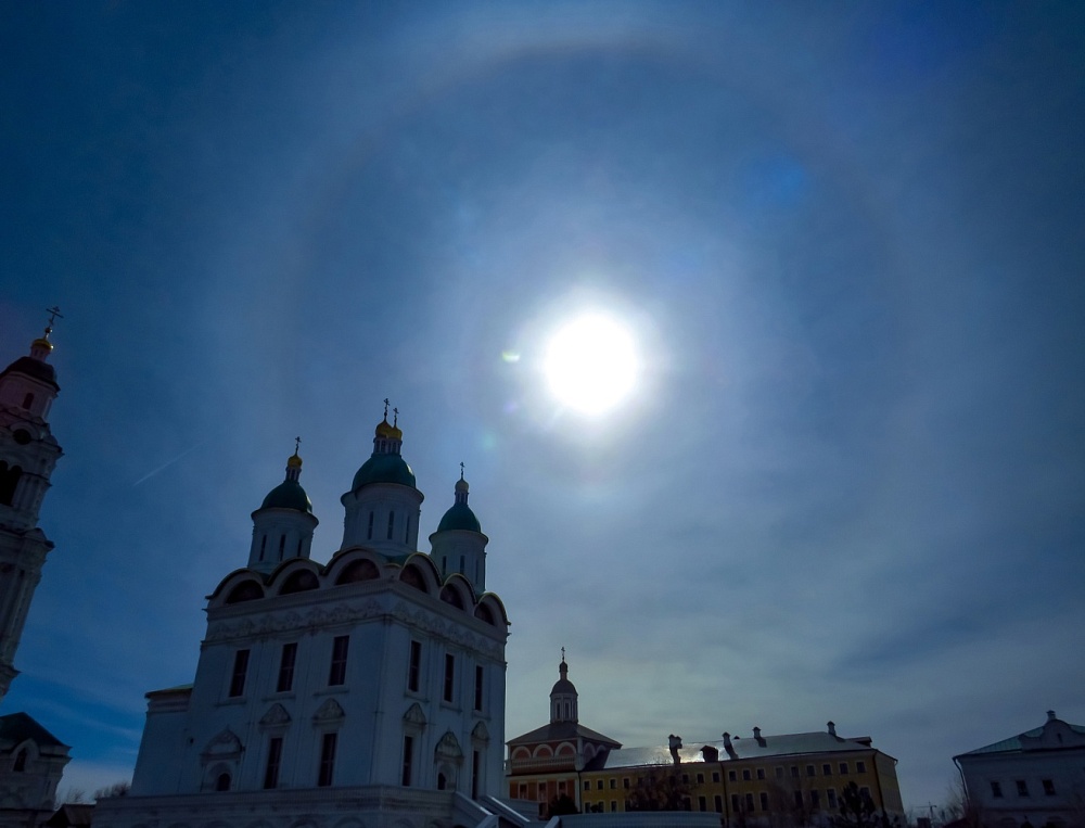 Астраханка запечатлела красивое природное явление