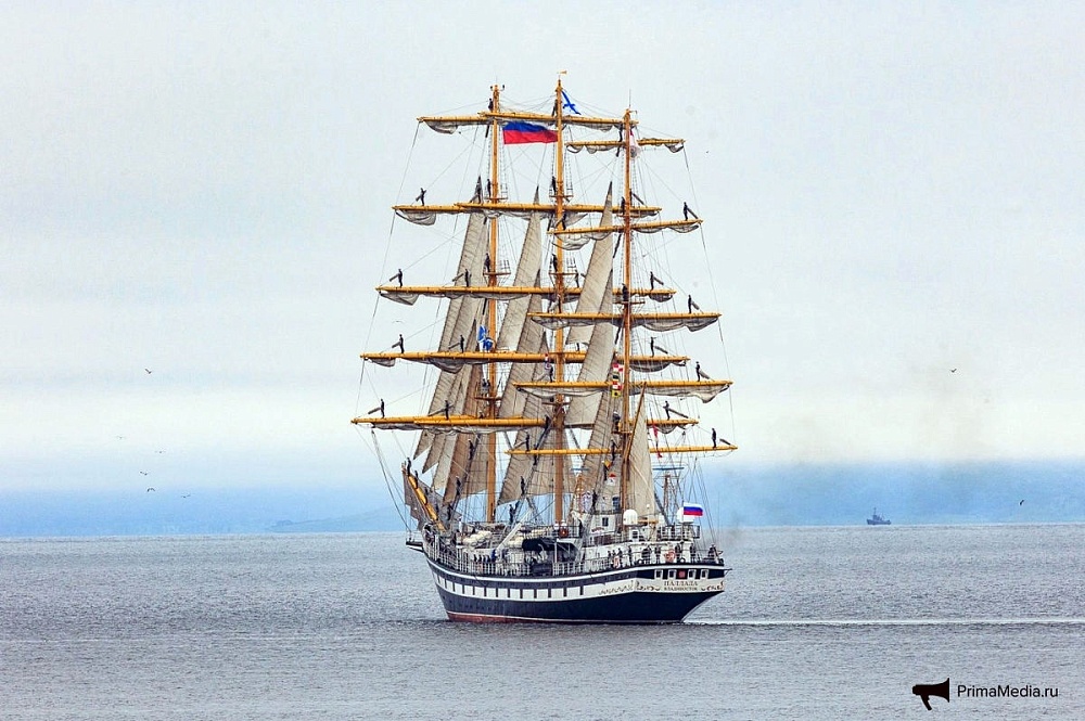 Астраханские курсанты на паруснике отправятся в Китай 