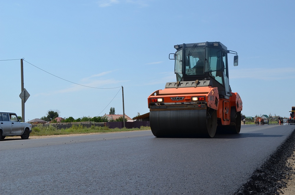 Через месяц закончится ремонт дороги Астрахань-Камызяк