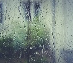 Завтра в Астрахани на смену экстремальной жаре придут дождь, гроза и испарение