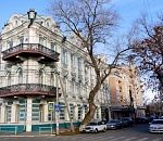 Астраханский филиал Саратовской юридической академии пока никто не закрывает