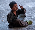 Осуждена астраханка, заставлявшая детей попрошайничать вместо учебы в школе