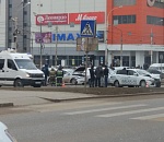 В Астрахани в аварии с такси пострадала пассажирка