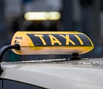 Грубые, нет сдачи и детского кресла: астраханцы жалуются на таксистов