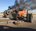 В Астрахани перевернулся бензовоз 