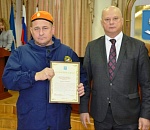 Администрация Астрахани отметила сотрудников аварийно-спасательного центра за спасение людей из обрушившегося дома