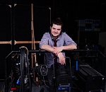 Астраханец  выступает на сцене Королевского оперного театра в Лондоне