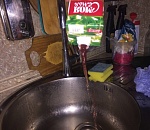 Астраханка обнаружила в покупном соке неизвестную волокнистую субстанцию