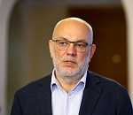 Экс-министр образования Астраханской области Виталий Гутман объяснил, почему ушел с поста