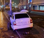 Пьяный астраханец, пытаясь уйти от преследования, снес дорожное ограждение 