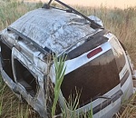 На севере Астраханской области опрокинувшийся фургон убил  водителя, а четырех пассажиров отправил в больницу