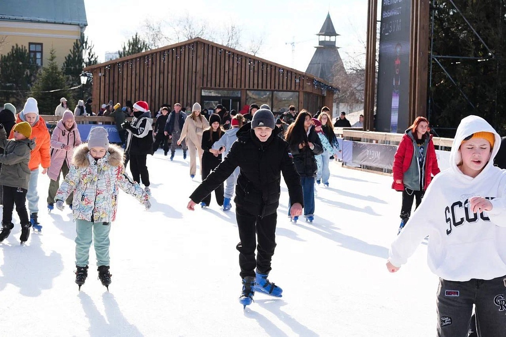 Каток в Астраханском кремле будет работать до весны 