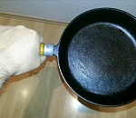 Астраханец совершил разбойное нападение с помощью сковородки