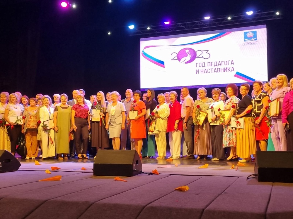 Новые профориентационные занятия введут в астраханских школах