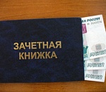 Завотделением астраханского колледжа попалась на взятке