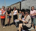 Жителям города Харабали напомнили о правилах безопасного перехода через железную дорогу