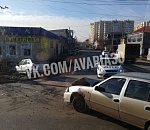 В Астрахани машина вылетела на тротуар