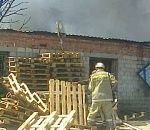 Под Астраханью склад с пенопластом тушили 110 пожарных