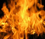 В Астрахани потушили крупный пожар на улице Лычманова 