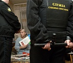  В Астраханской области судебный пристав обещал должнику за 50 тысяч «забыть» про полуторамиллионный долг