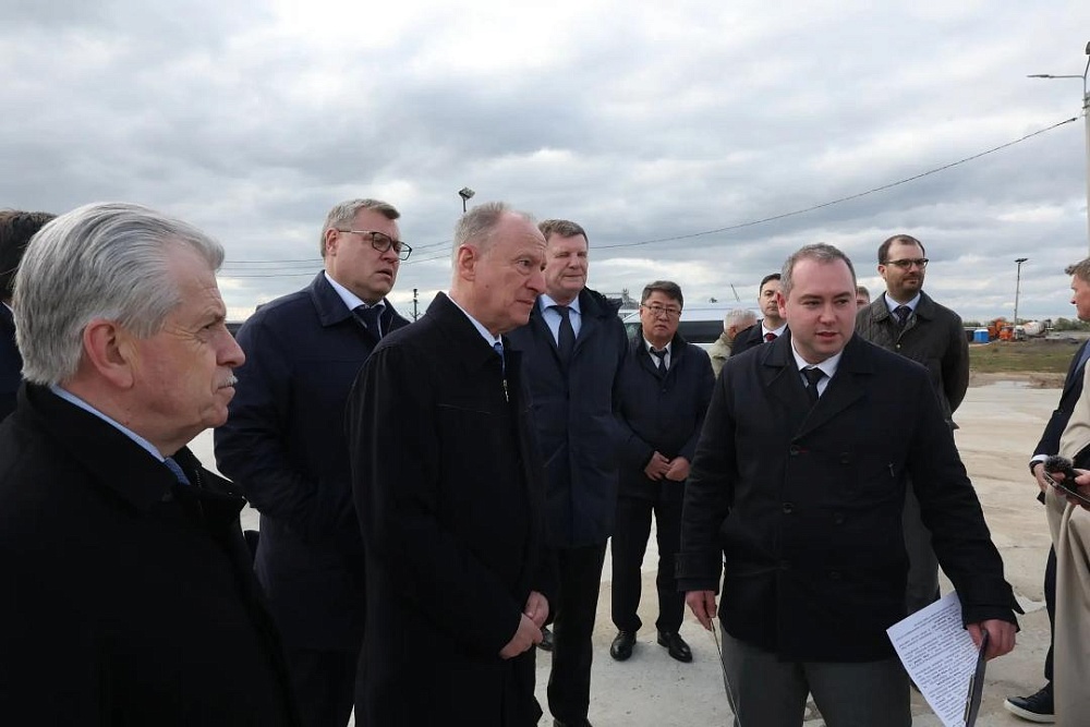 Николай Патрушев поручил форсировать модернизацию астраханского порта Оля