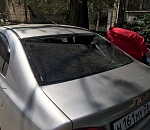 Астраханка просит помочь в поиске извергов, которые ушатали ее иномарку