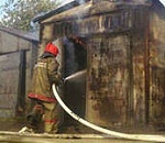 В Астрахани сгорело еще 2 гаража
