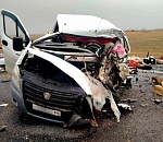 Под Астраханью автомобильное месиво унесло жизнь молодого парня: фото и видео жестокого ДТП