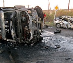 Под Астраханью бортовая «Газель» протаранила ВАЗ-2112 – пожар и два трупа