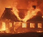 На пожаре в сельском доме под Астраханью сгорел мужчина