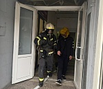 В центре Астрахани сильно «горел» ЦУМ, и были привлечены почти 60 огнеборцев