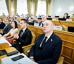 Астраханские депутаты уточнили условия предоставления единовременной выплаты