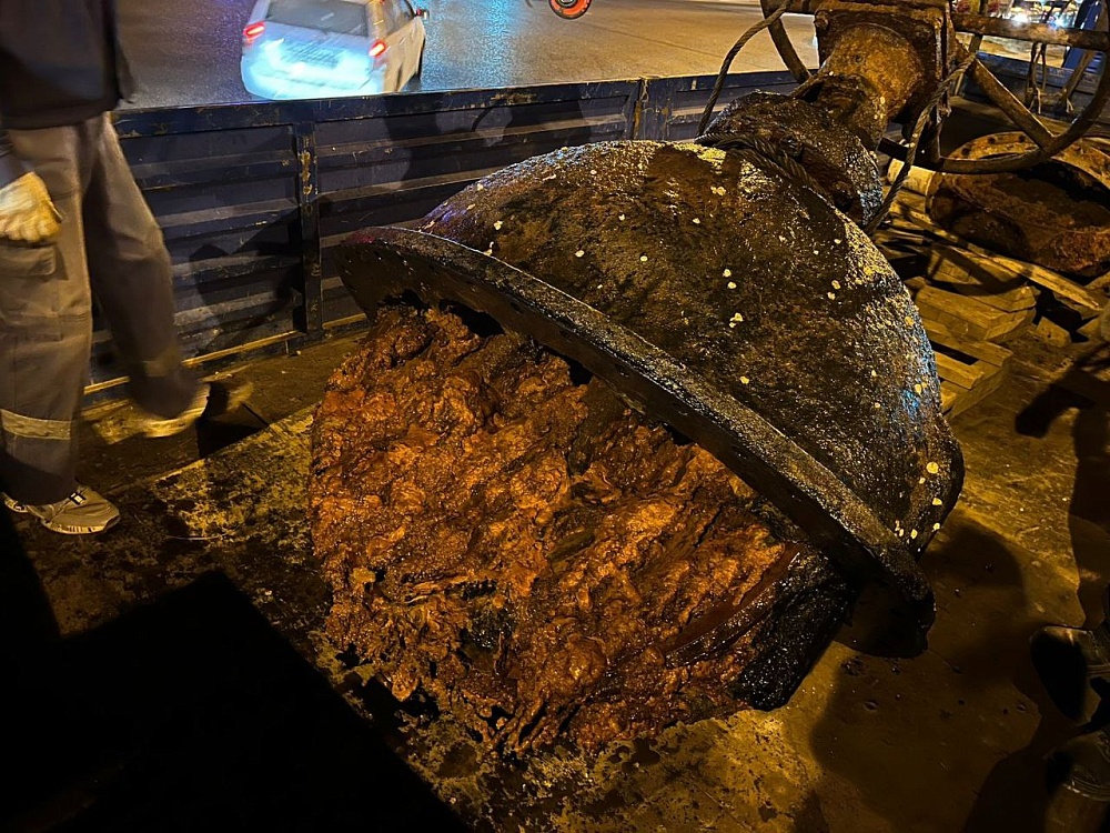 Жуткие кадры из астраханского водопровода показала мэрия