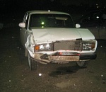 В Астрахани пьяный водитель без прав врезался в припаркованный автомобиль