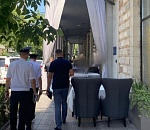 В двух астраханских кафе незаконно работали летние веранды