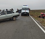 Трое пострадали в лобовом столкновении на астраханской трассе