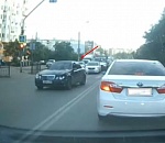 В Астрахани засняли на видео наглого водителя, чихавшего на ПДД