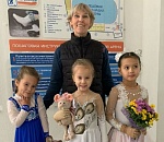 Юные звездочки фигурного катания привезли золото из Волгограда