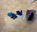 Астраханка во время прогулки со своими детьми делала закладки 