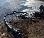 Под Астраханью незаконно качали нефтепродукты из старых нефтеям