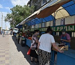 В Астрахани официально заработали «Зеленые ряды» 