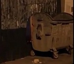 Карен Григорян нашел флаг России в мусорнике у приемной Президента 