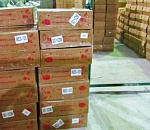 Астраханская таможня не пропустила из Казахстана 16 тонн сюрпризных яиц и жевательной резинки