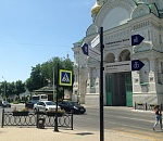 На улицах Астрахани появились фирменные указатели
