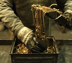 Астраханец украл у сожительницы золотые коронки, чтобы поиграть в букмекерском клубе