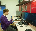 Школьник из Астрахани разработал самоучитель жестового языка