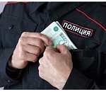 Астраханские сотрудники ДПС заплатят штраф в 133 раза превышающий ничтожную взятку